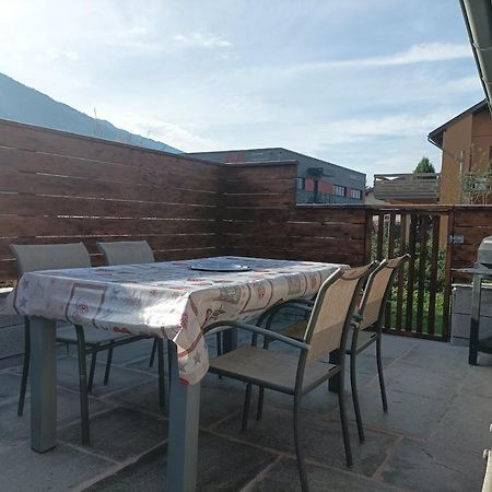 Joli Appart Terrasse Et Jardinet Albertville Exterior photo